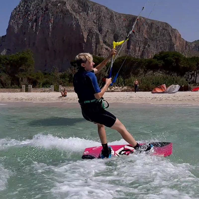 Jája na kitu v San Vito Lo Capo na Sicílii