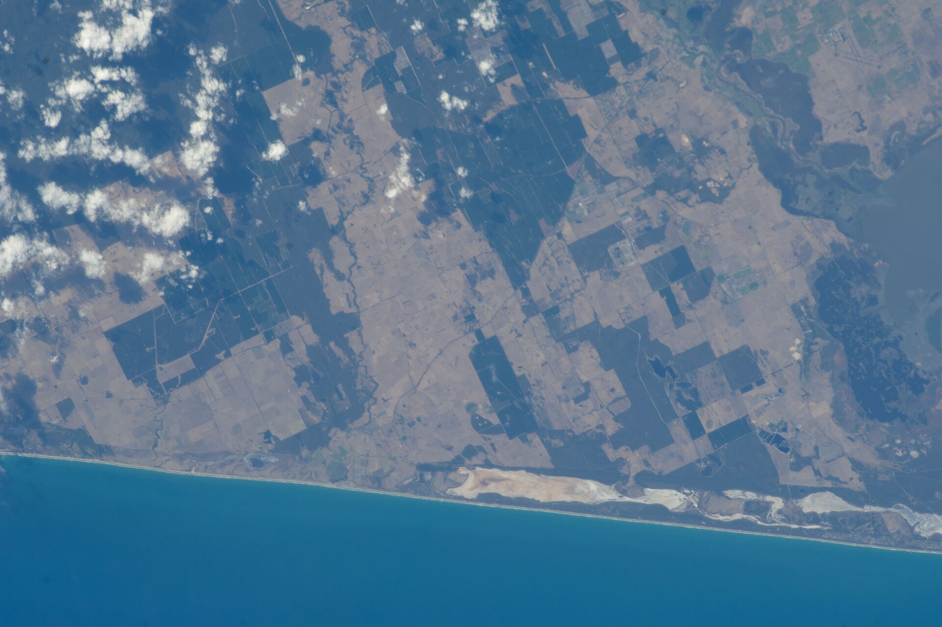 ISS034-E-30974 - View of Earth