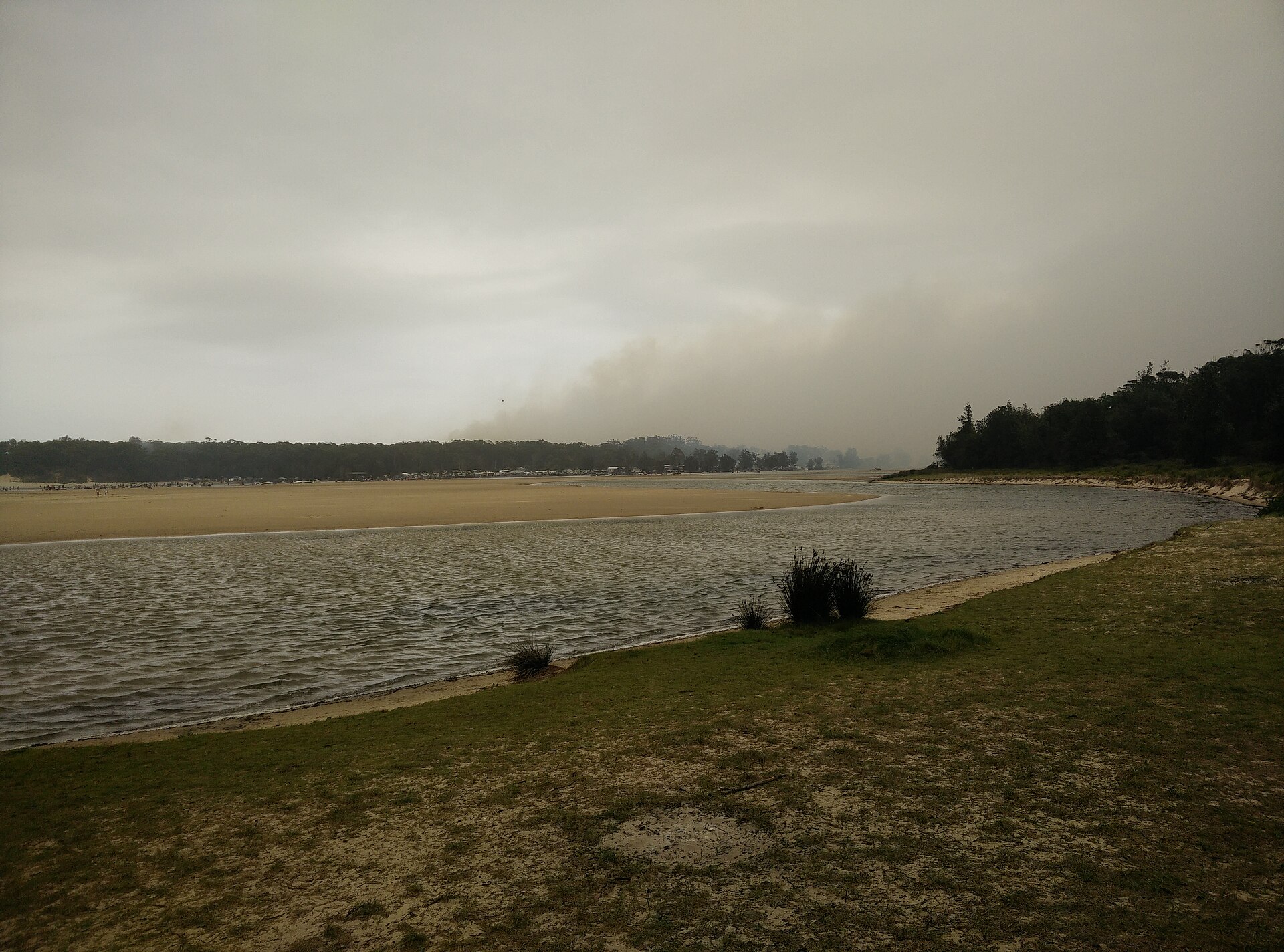 Lake Conjola bushfire (49324304463)