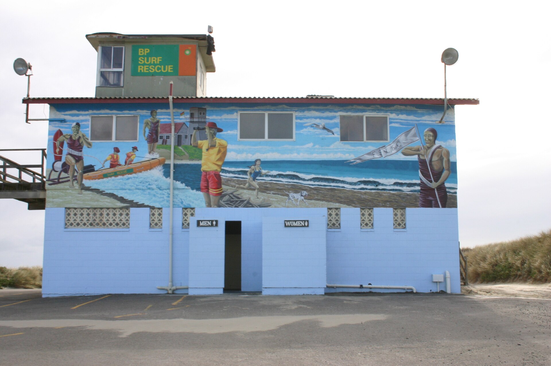 Foxton Beach Surf Life Saving Clubrooms - panoramio