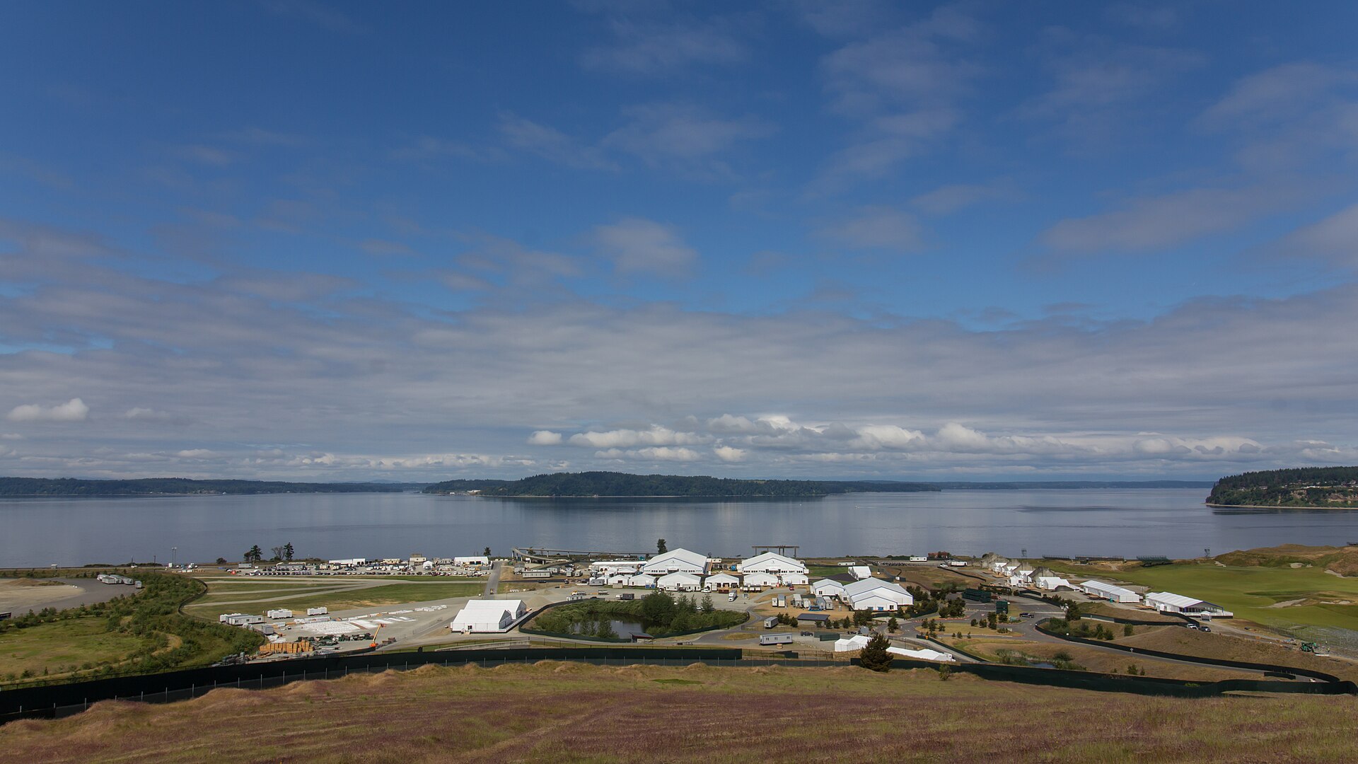 Chambers Bay Golf Course Setup Staging (18000263879)